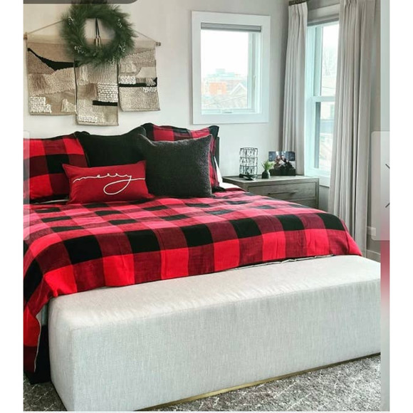 Pottery Barn Bryce Buffalo Check Red/black Bed Set + 4 Euro Pillow Shams KING - Picture 2 of 8